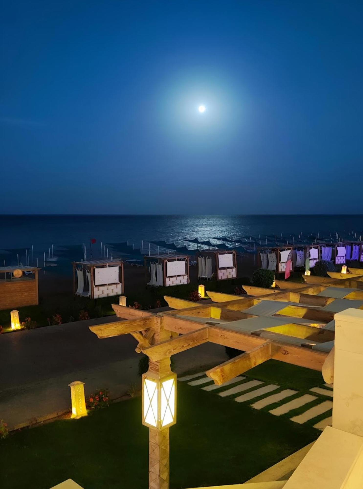 הורגהדה Luxury Beachfront Studio- Foreign Nationals Only מראה חיצוני תמונה